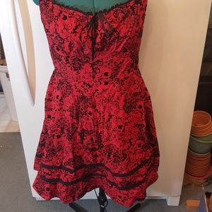 size XXL Hot topic skull flocked corset dress